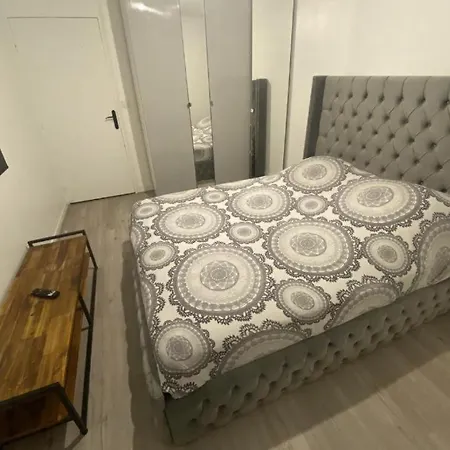 Dans Duplex - 12 Pensionat